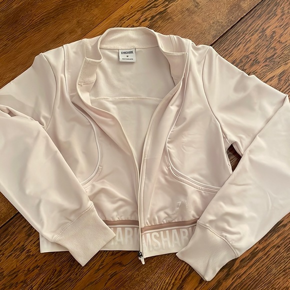 Gymshark jacket - Picture 5 of 11